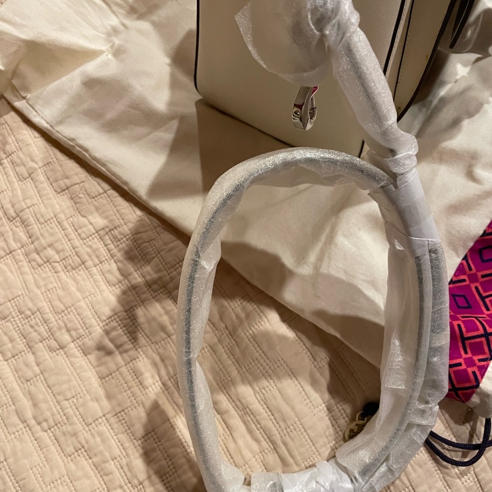 Bag - Picture 4 of 7